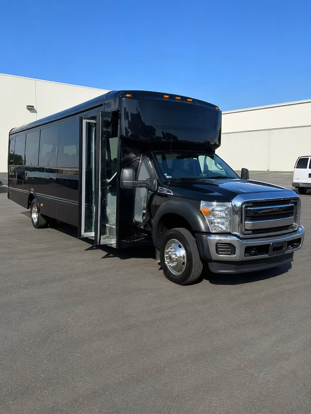 a party bus from nampa makes the concert the whole night not just the show
