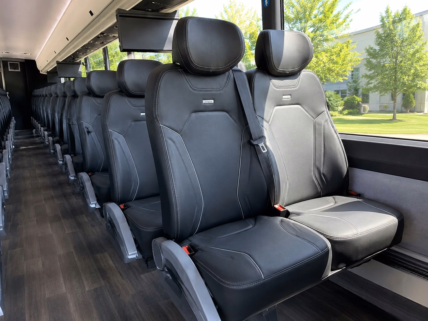 charter bus rentals for bachelorette parties and rehearsal dinners in nampa
