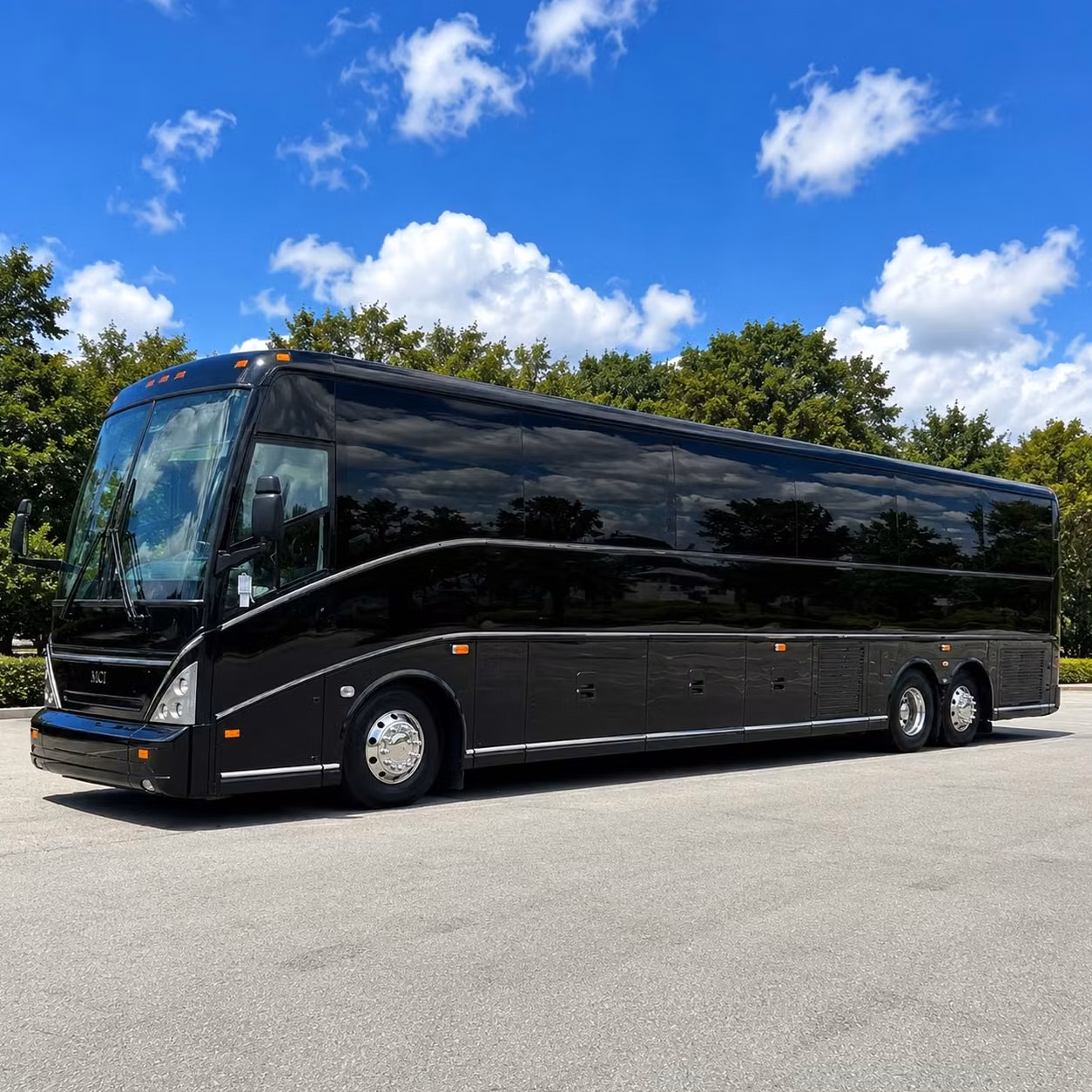 nampa construction crew and worksite shuttle bus rentals